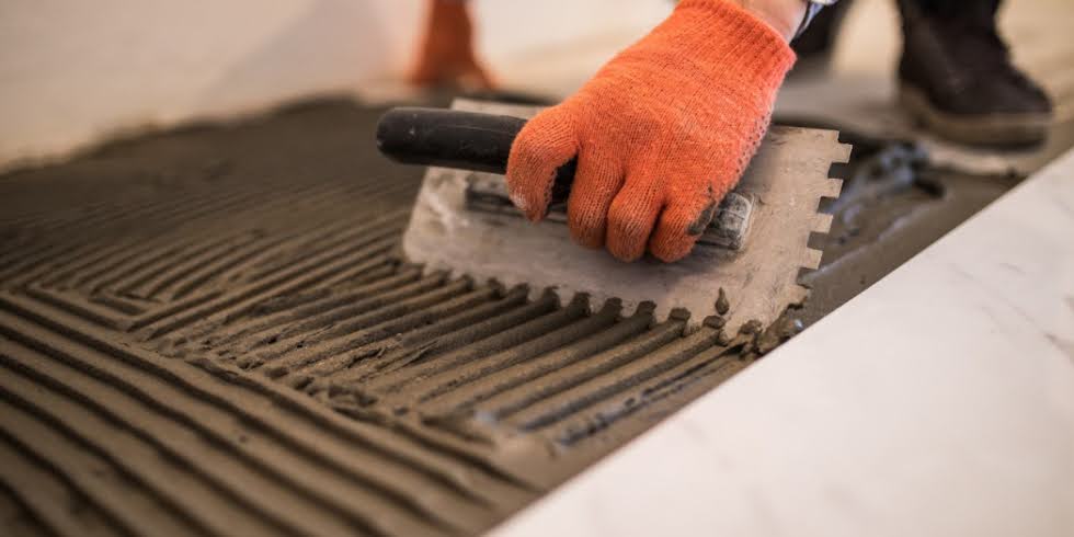 Precisa Trocar o Piso? Veja o Que Fazer Antes de Comprar o Novo